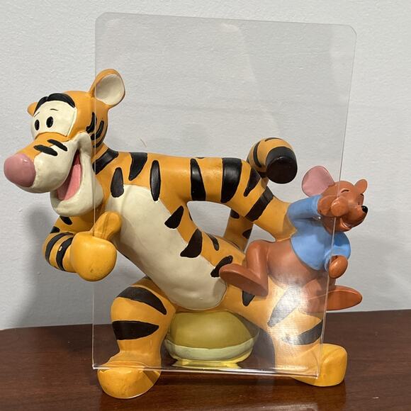 Disney Winnie the Pooh's Tigger & Roo Peek Resin Figure Photo Picture Frame 4x6 - Picture 1 of 10